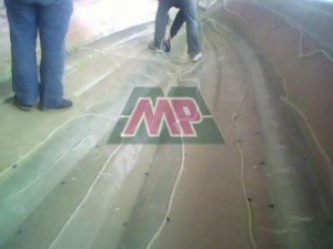 lining the release film,peel ply